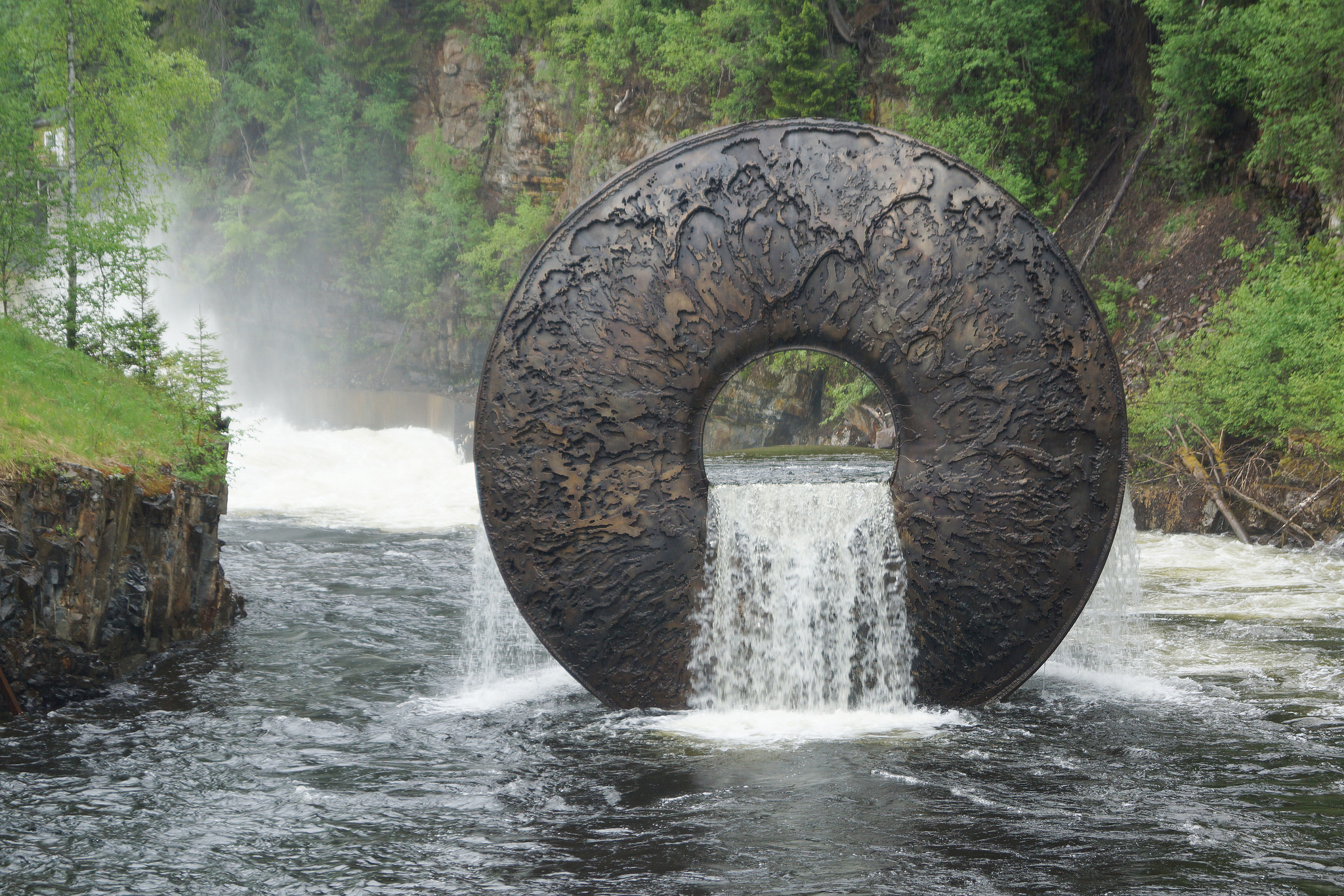 “All of Nature Flows Through Us” by Marc Quinn .From Kistefos Museum - The Sculpture Park. Photo: Randi Hausken (CC BY-SA 2.0)