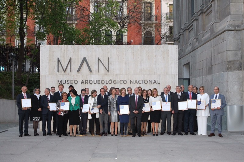 HM Queen Sofia with the Spanish Award winners of 2013 and 2014 after the ceremony held at the National Archaeological Museum in Madrid on 17 April 2015. Photo: © Casa de S.M. el Rey