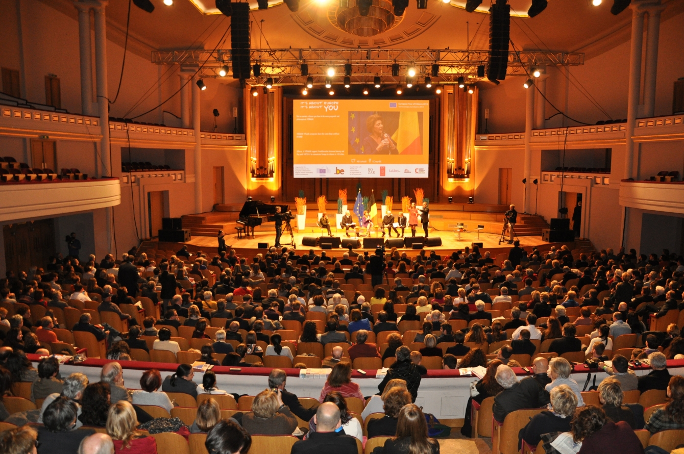 700 people attend debate on the future of Europe and 'European